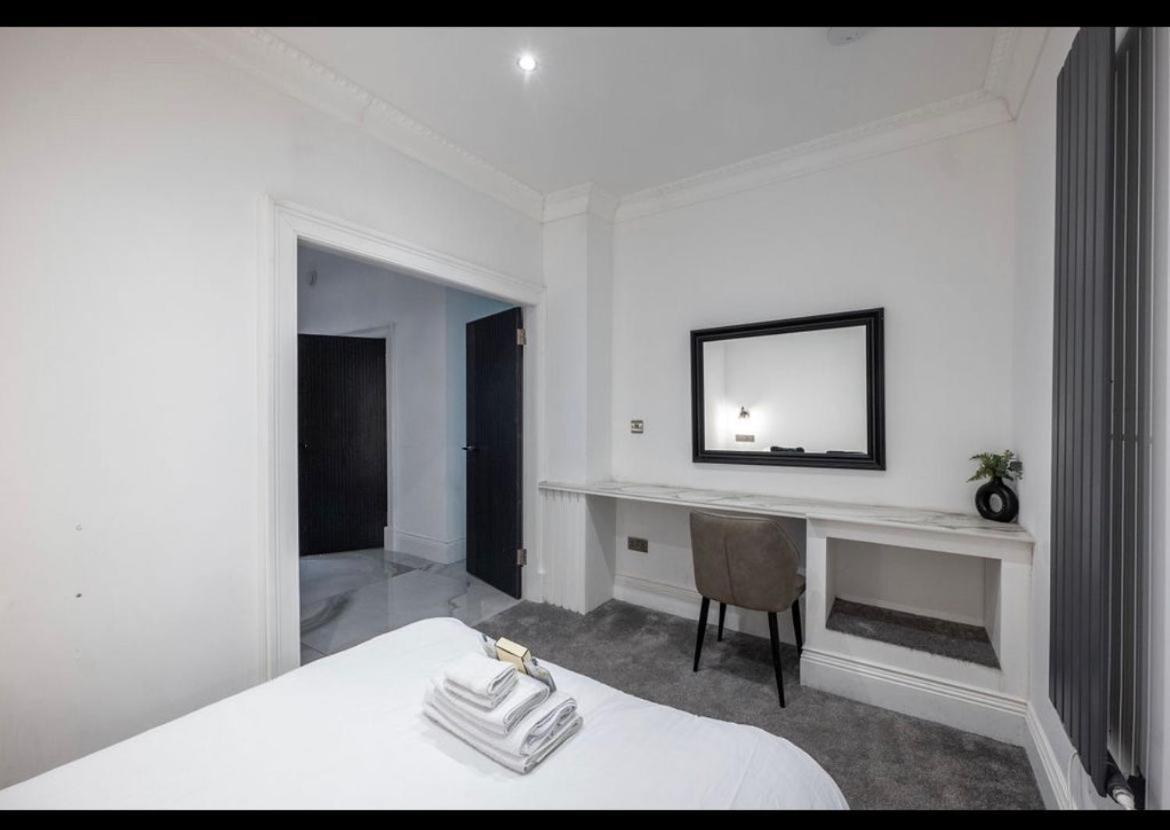 Royal Mile Apartment 2Bedroom Edimburgo Exterior foto